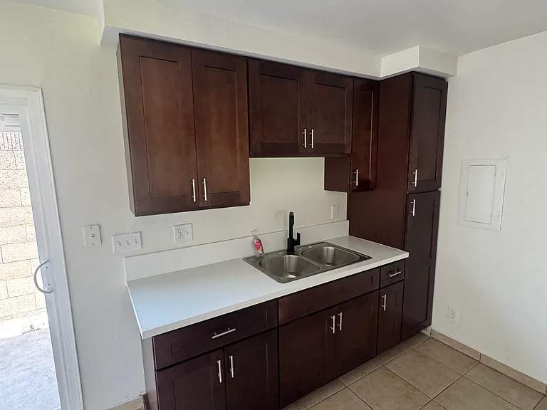 13631 S Euclid St #6 — Photo 3