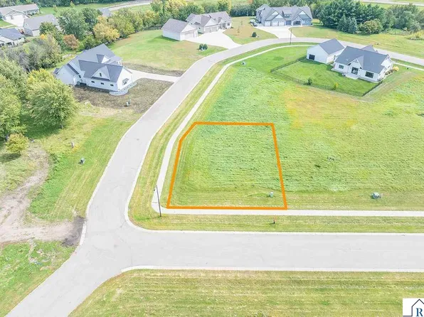 227 Double Eagle Dr, Mankato, MN 56001