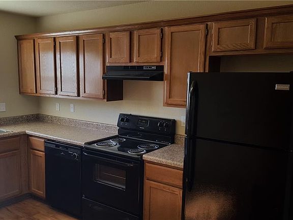 4th image of 411 S Hunter St APT 1