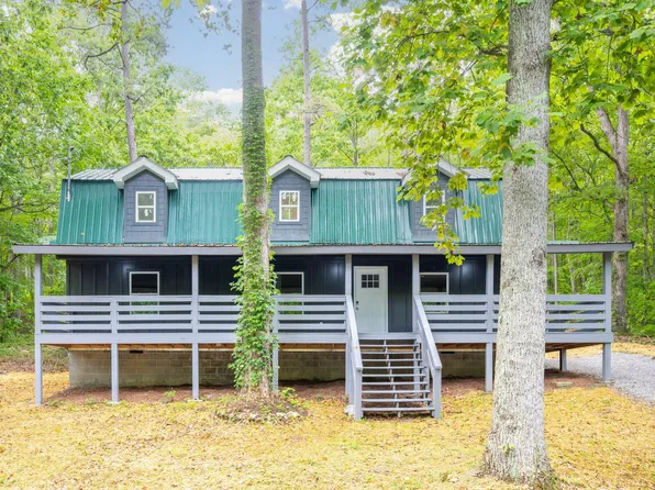 757 W Schmitt Rd, Rossville, GA 30741