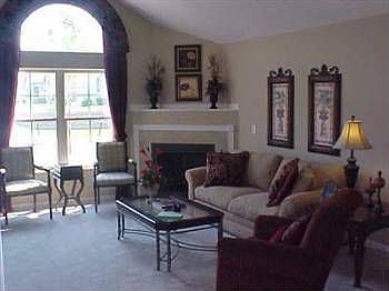 2nd image of 9156 Royal Oak Ln