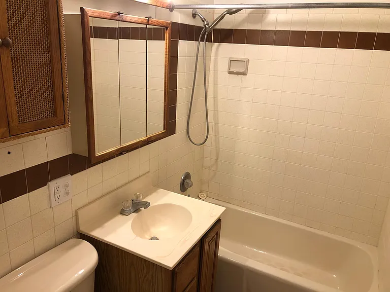 7425 Sky Court Cir NE — Photo 5