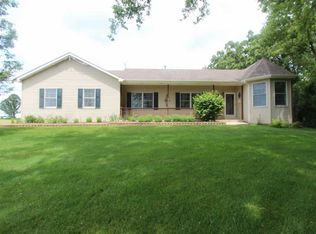 18604 Raven Hills Dr, Marengo, IL 60152