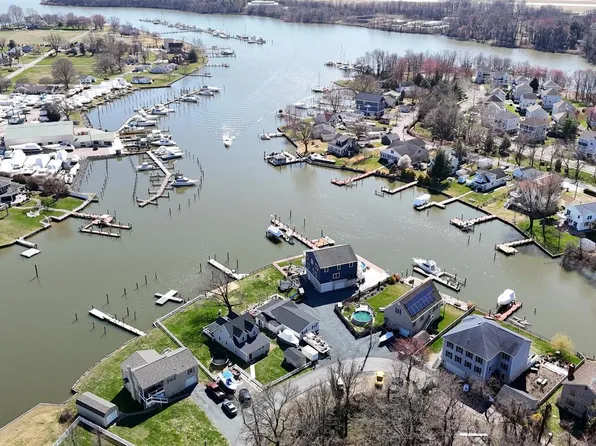 109 Hughes Shore Rd, Baltimore, MD 21220