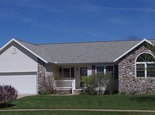 1424 Utopia Cir NW, Massillon, OH 44647