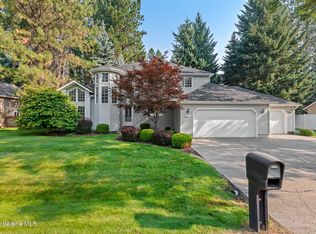1615 E Northwood Dr, Hayden Lake, ID 83835
