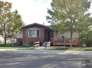 216 N Strevell Ave, Miles City, MT 59301
