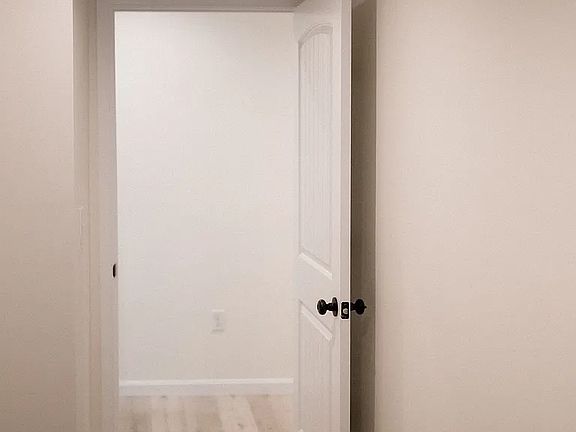 5th image of 528 N Porter St
