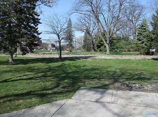 5754 Monclova Rd, Maumee, OH 43537