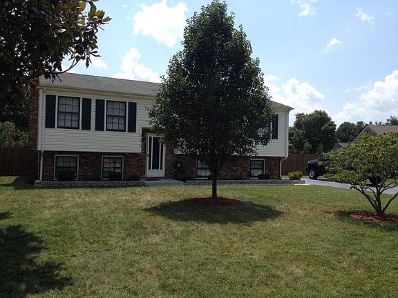 3rd image of 511 Bonnie Ln