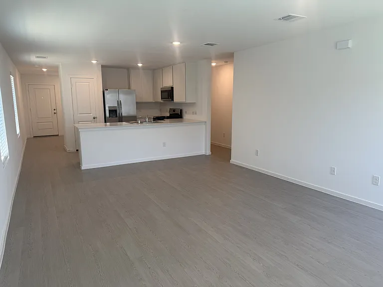 2069 Belgian Dr — Photo 7