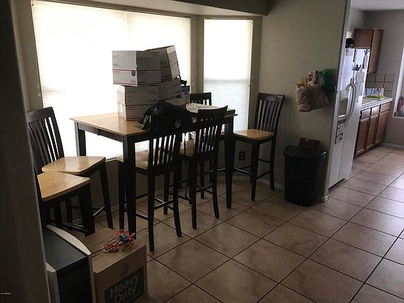 4th image of 4112 E Arbor Ave