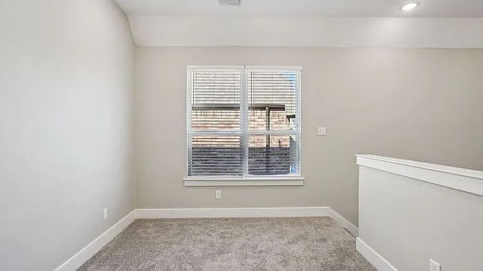 1703 Paytyn Dr — Photo 16