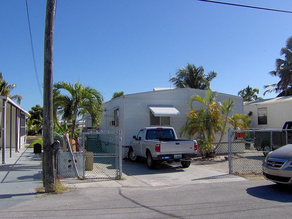 2nd image of 115 Sun Ln