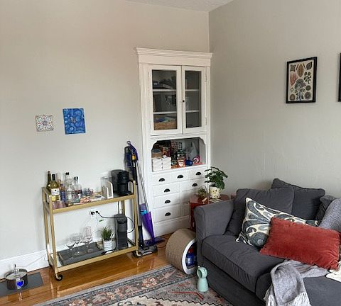 4th image of 12 Farrington Ave APT 4