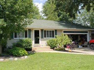 5537 Meadow Vw, Sterling Heights, MI 48310