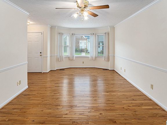 5th image of 1416 Cambridge Pl