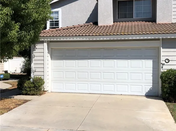 19218 Broken Bow Dr, Riverside, CA 92508