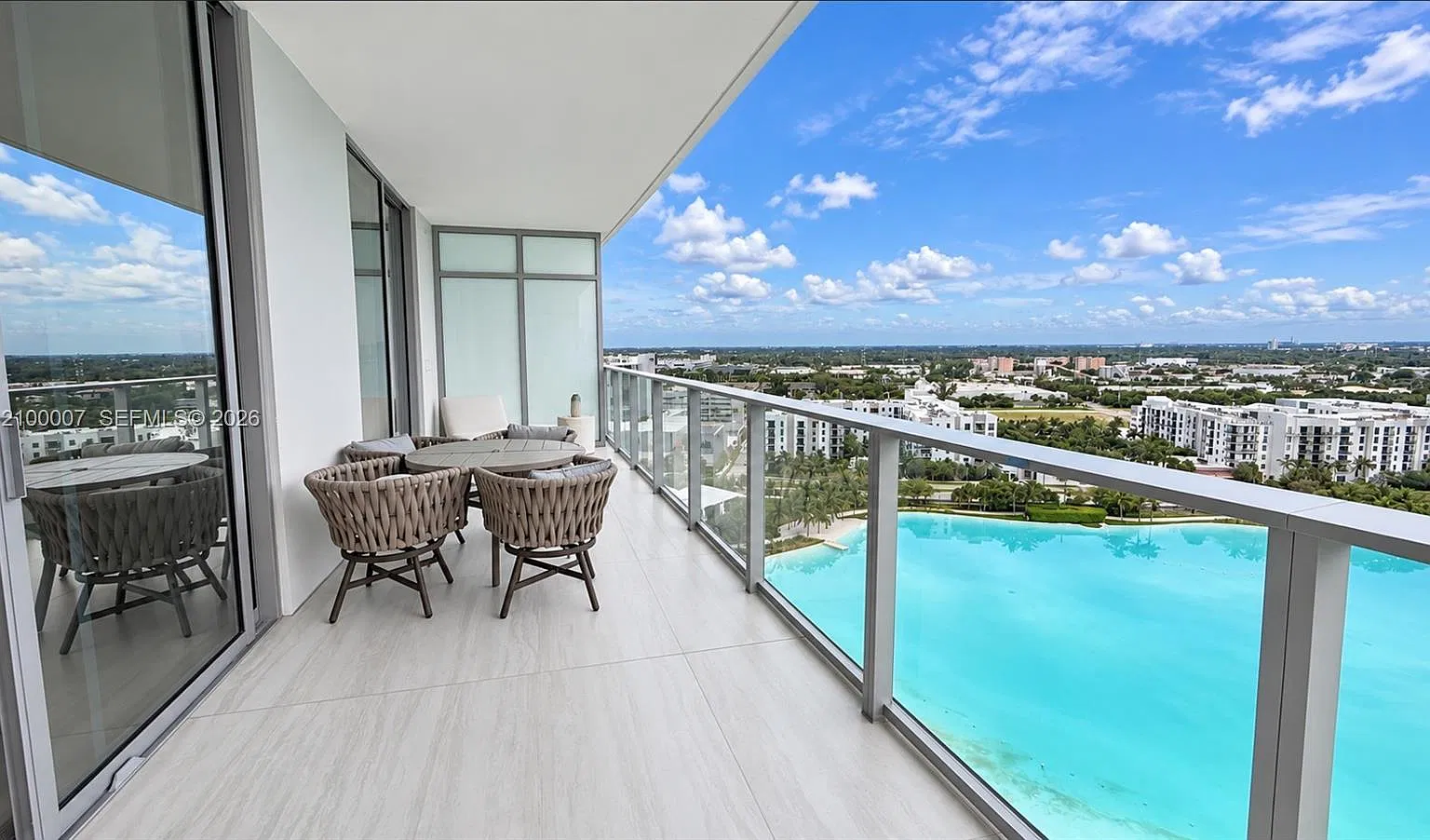 1 bed, 1.5 bath, $5,500 — Photo 2
