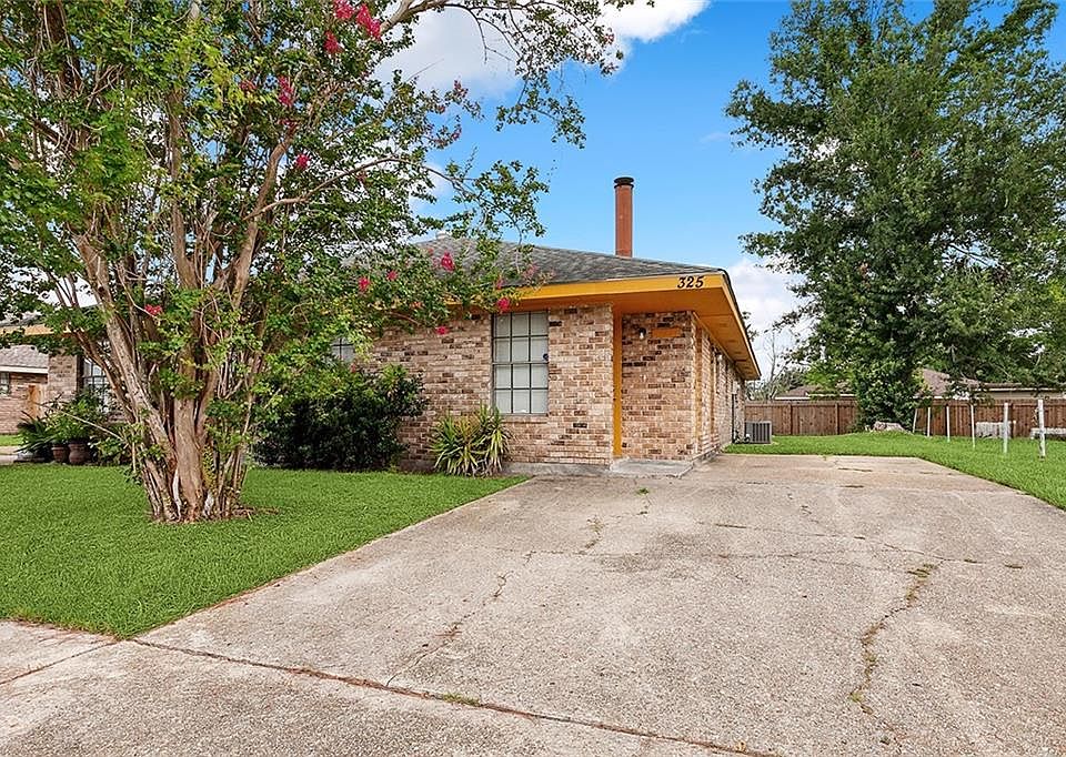 1st image of 323 Meadows Dr #25