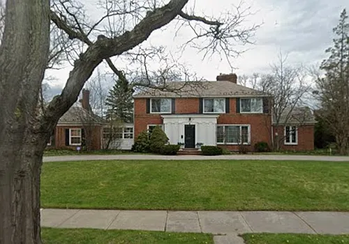 18705 Van Aken Blvd Photo 1