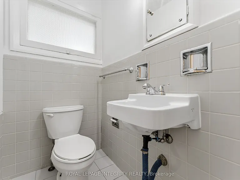 1873 Fairbanks Ave — Photo 13