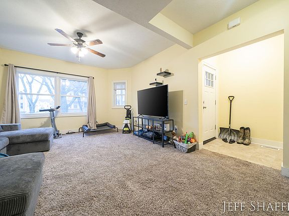 4th image of 1231 Hamilton Ave NW