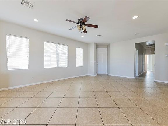 4th image of 5844 Bellows Beach St
