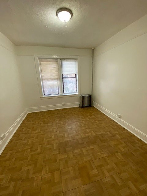 1st image of 33-11 Crescent St #2R