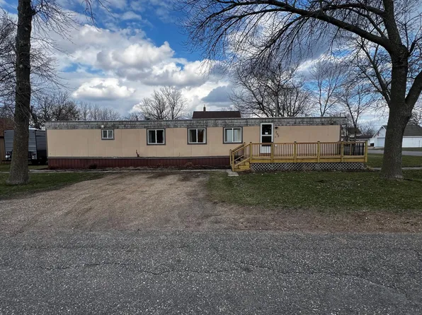 202 E Saint Olaf Ave, Belview, MN 56214