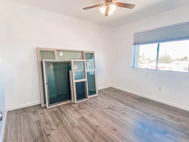 4431 Plaza Vis #D — Photo 19