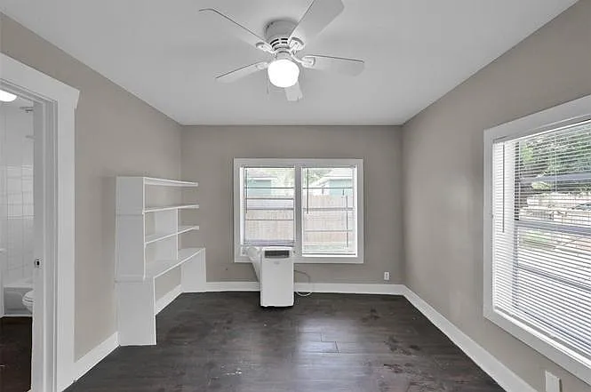 4208 Delhi St — Photo 33