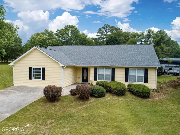 3102 Old Oak Dr, Loganville, GA 30052