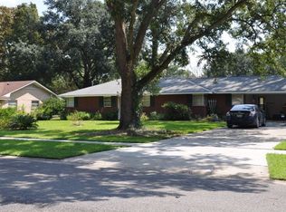 725 Woodhaven Dr, Baton Rouge, LA 70815