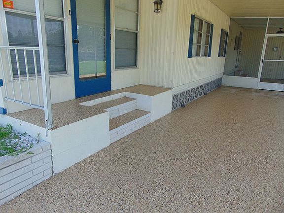 5th image of 109 Carissa St