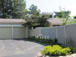 8005 Halsey St, Lenexa, KS 66215