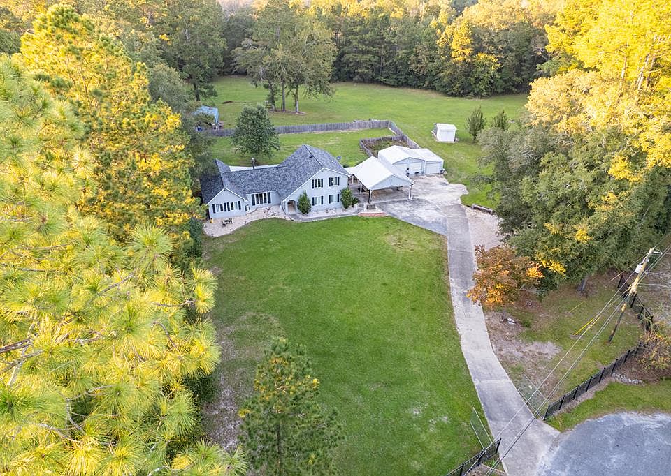 1st image of 171 Dogwood Ln