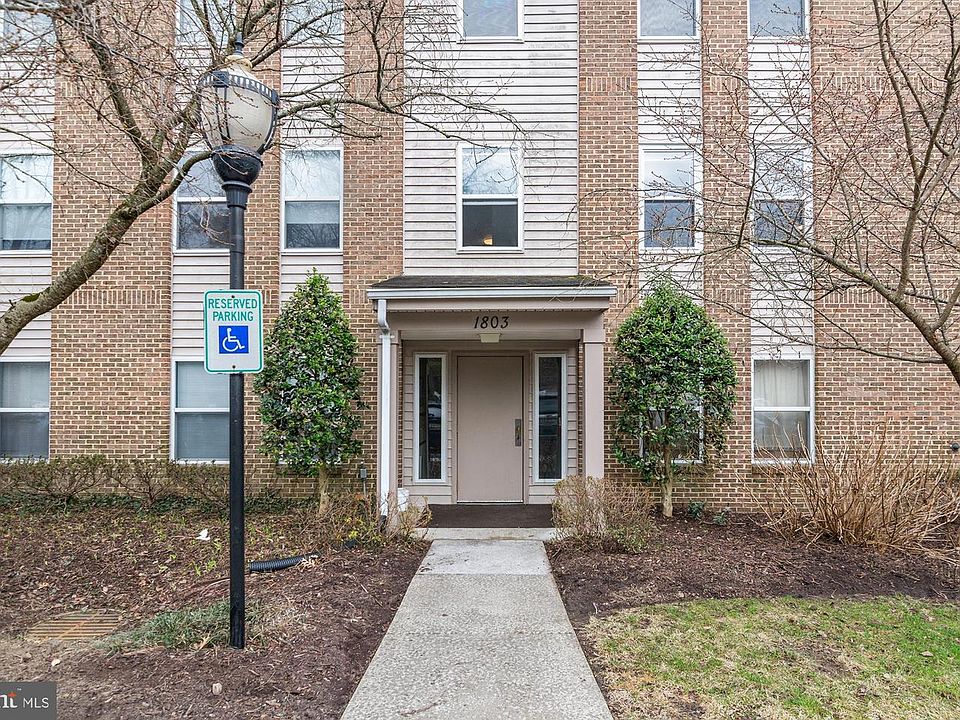 1st image of 1803 Snow Meadow Ln Unit 202