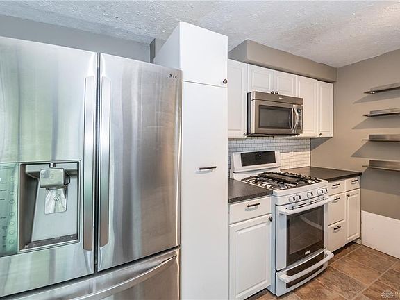 3rd image of 7381 Cedar Knolls Dr