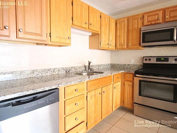 2nd image of 230 Babcock St APT 4F