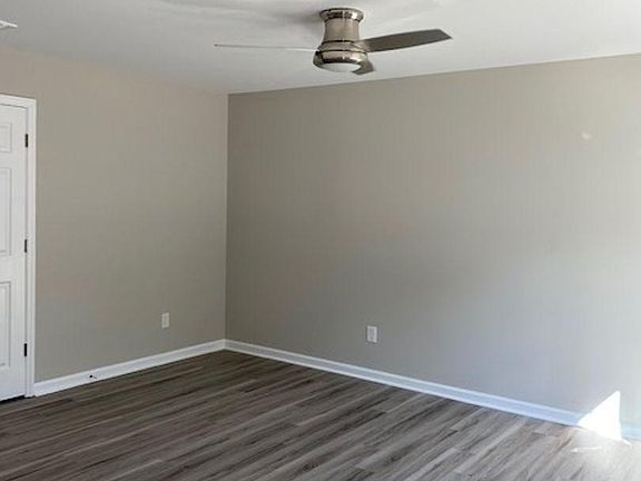 3rd image of 1229 H10 Cross Creek Cir