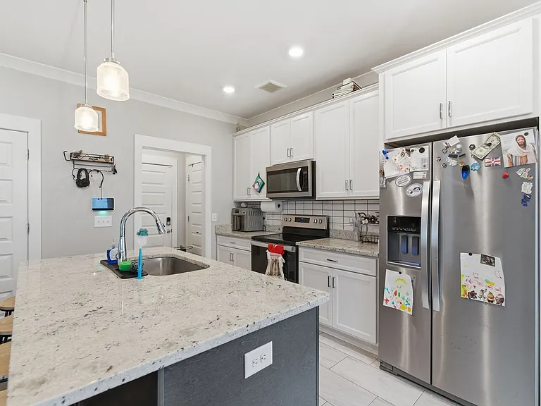 8649 Lawson Dr — Photo 8
