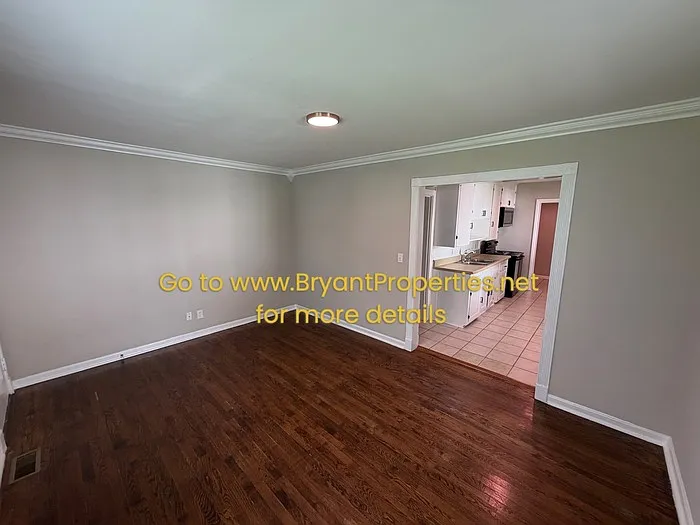 644 Carmel Ave — Photo 4