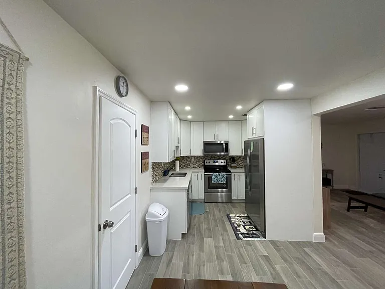 6911 SW 12th St — Photo 30