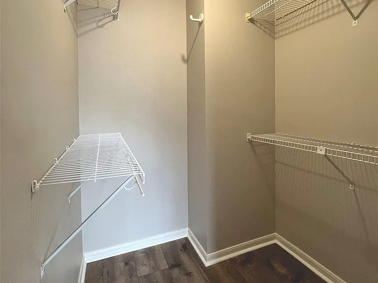 3300 Bellefontaine St #2 — Photo 18