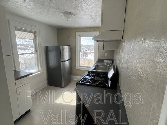 2nd image of 510 Hammel St APT 4