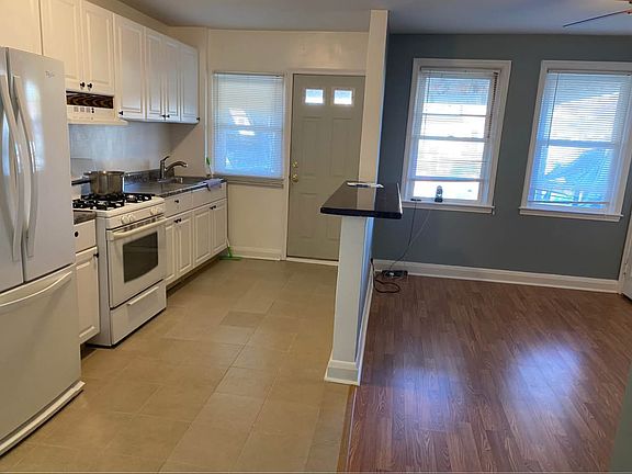 2nd image of 2945 Liberty Pkwy #1