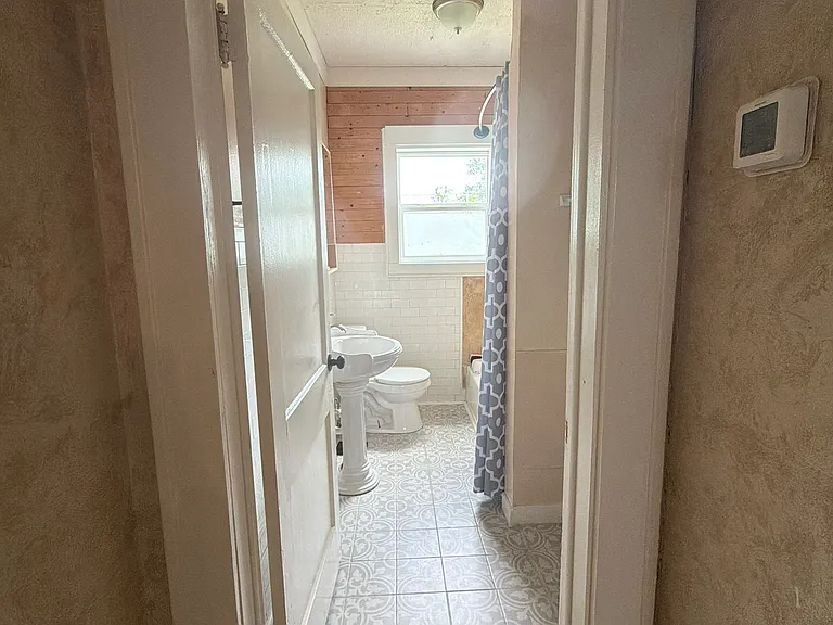 8075 Sycamore St — Photo 11