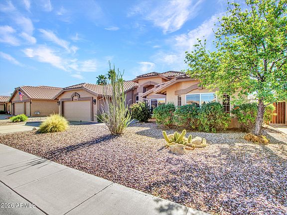4th image of 8933 W ROSEMONTE Drive