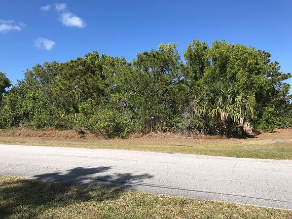 4th image of 3082 SE East Blackwell Dr